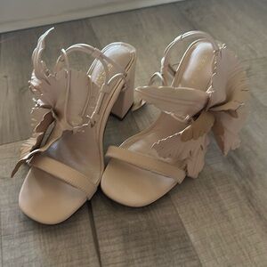 Celia b Cecelia hibiscus Napa nude Anthropologie heels size 8 NEW